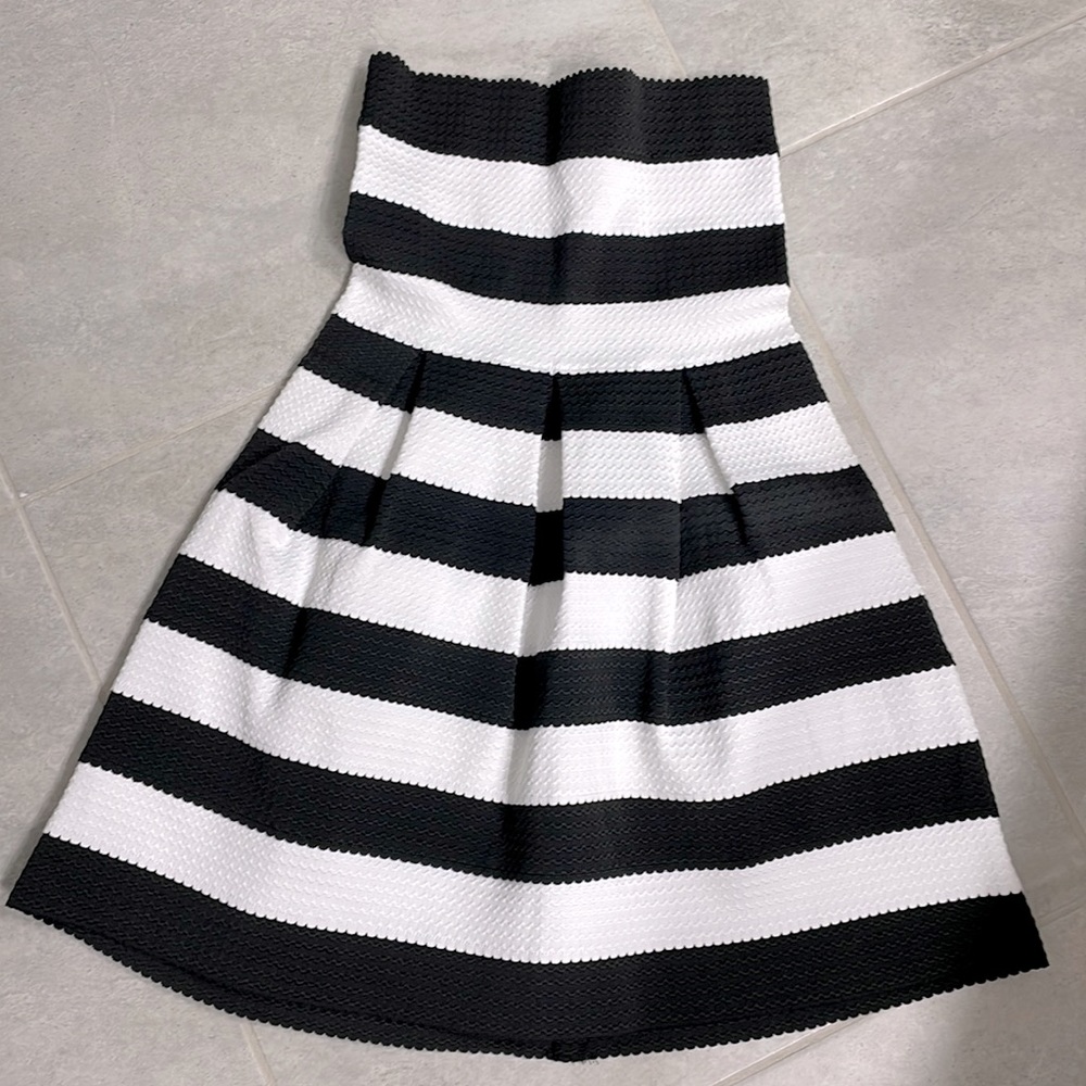 Doe & Rae strapless black and white dress size S Small